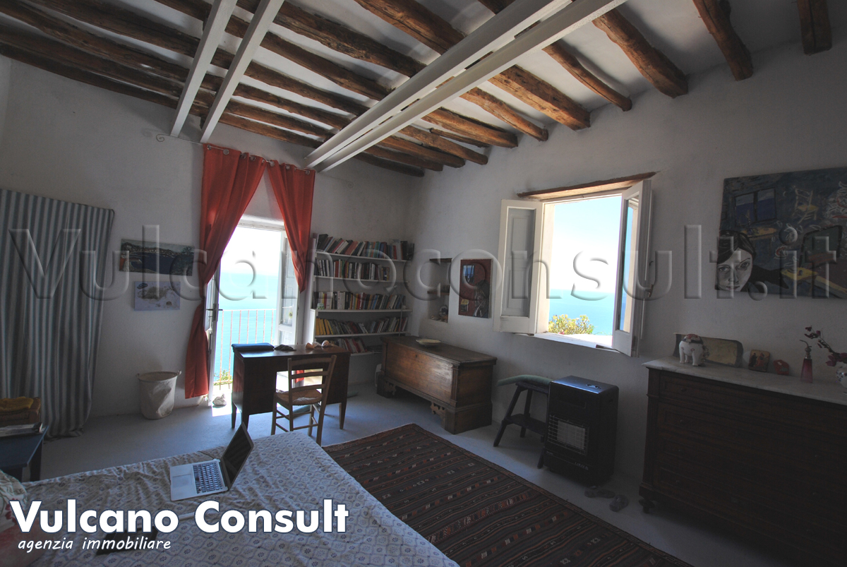 Balcone con vista mare