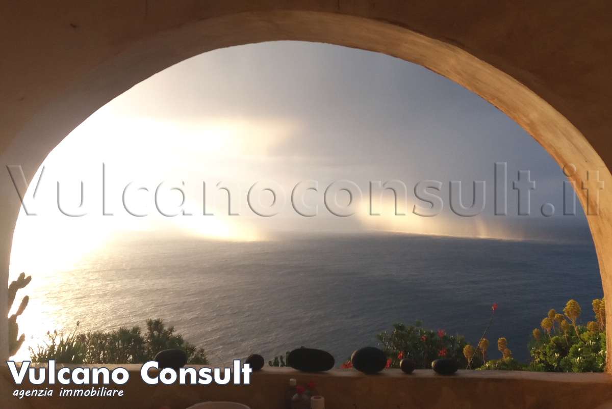 Casa Tonna alta Alicudi