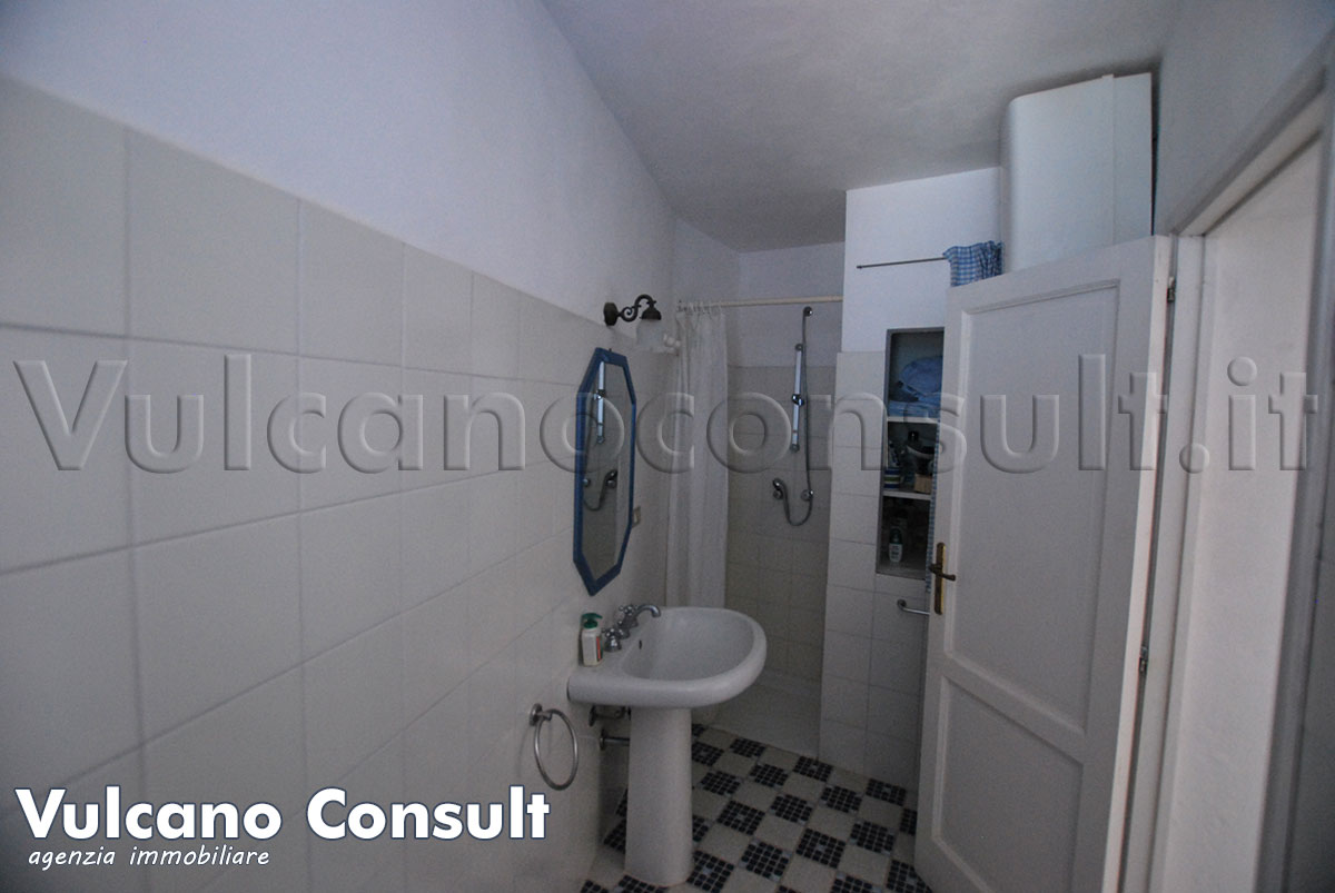 Bagno con doccia