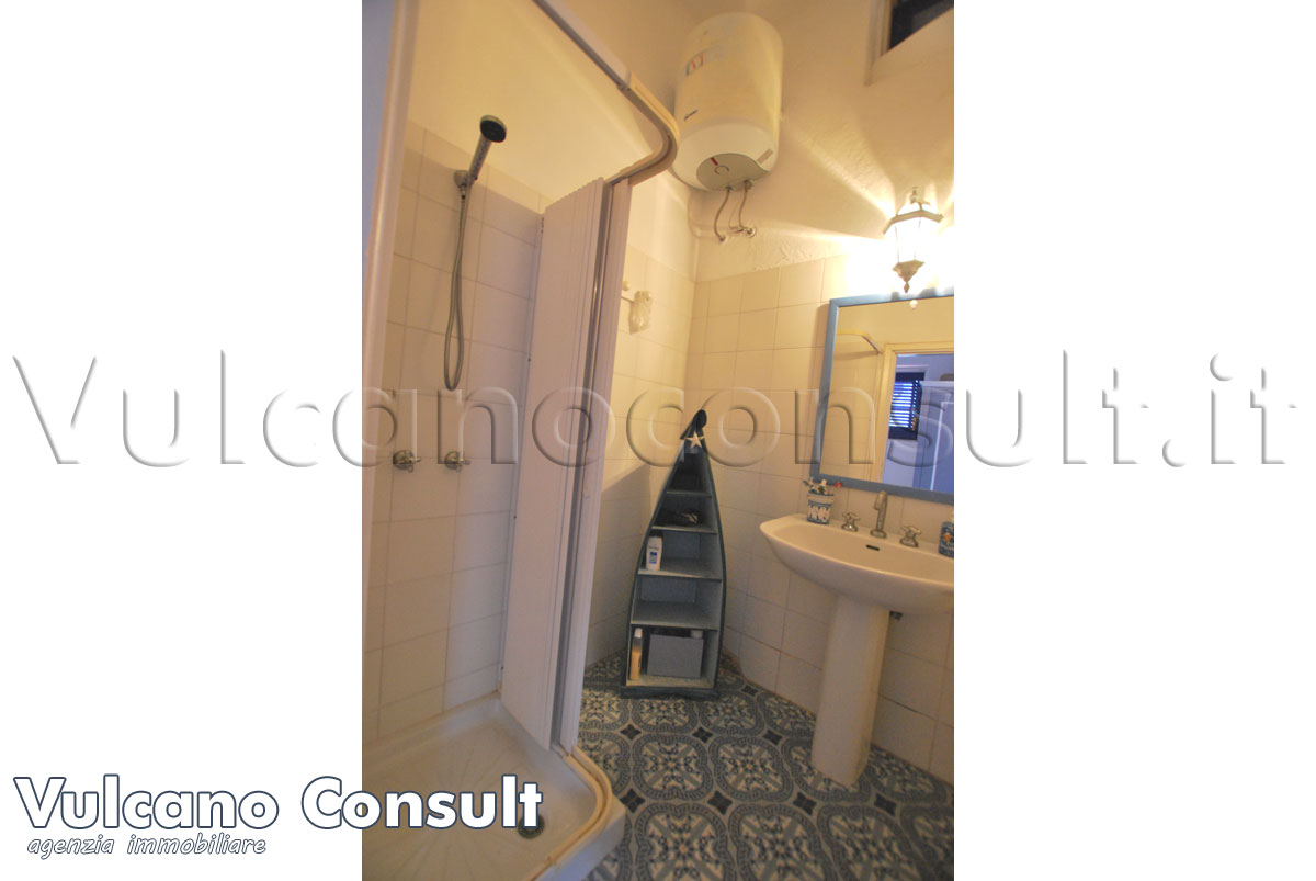 Bagno con doccia