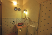 Bagno con doccia