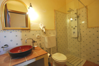 Bagno con doccia