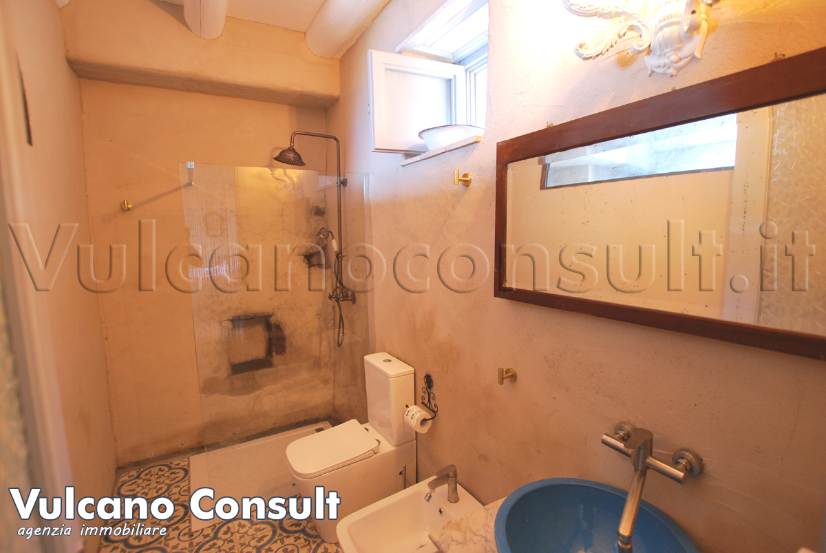 Bagno con doccia