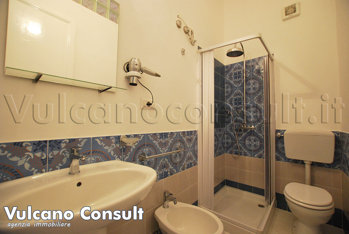 Bagno con doccia