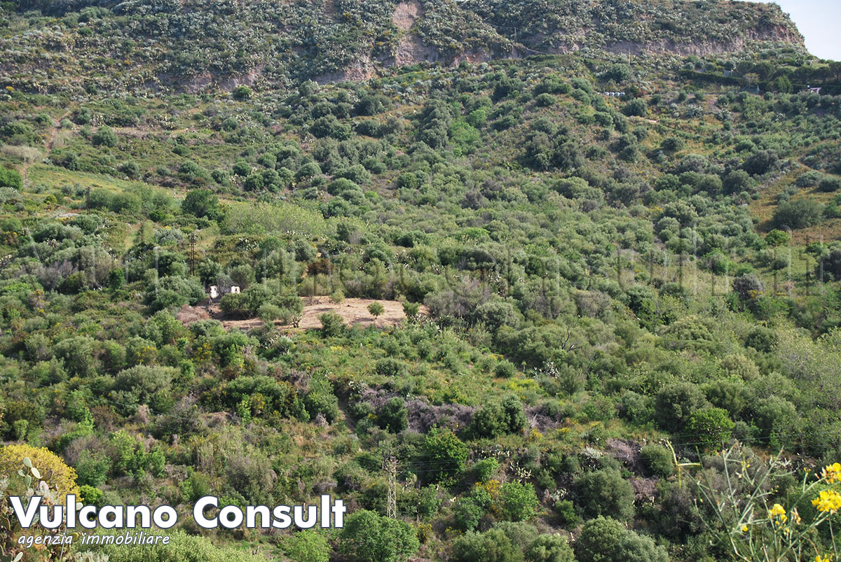 Rudere con terreno Santa Margherita Lipari