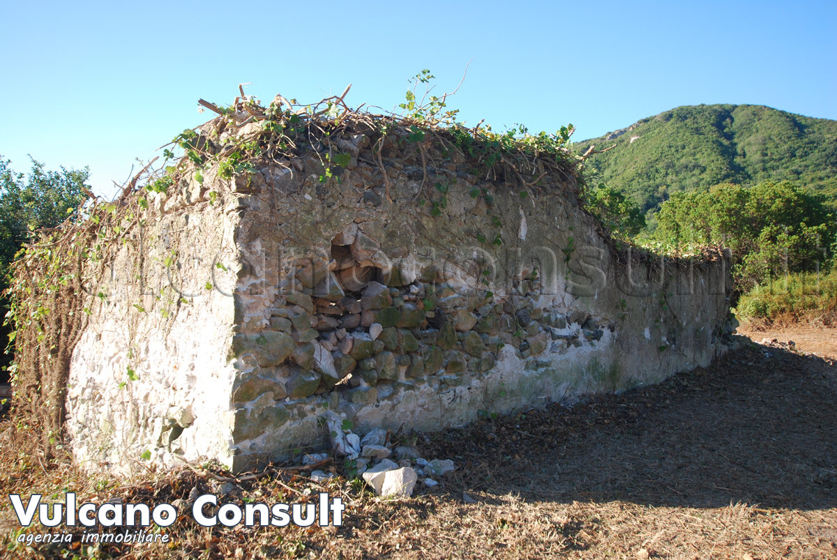 Rudere con terreno