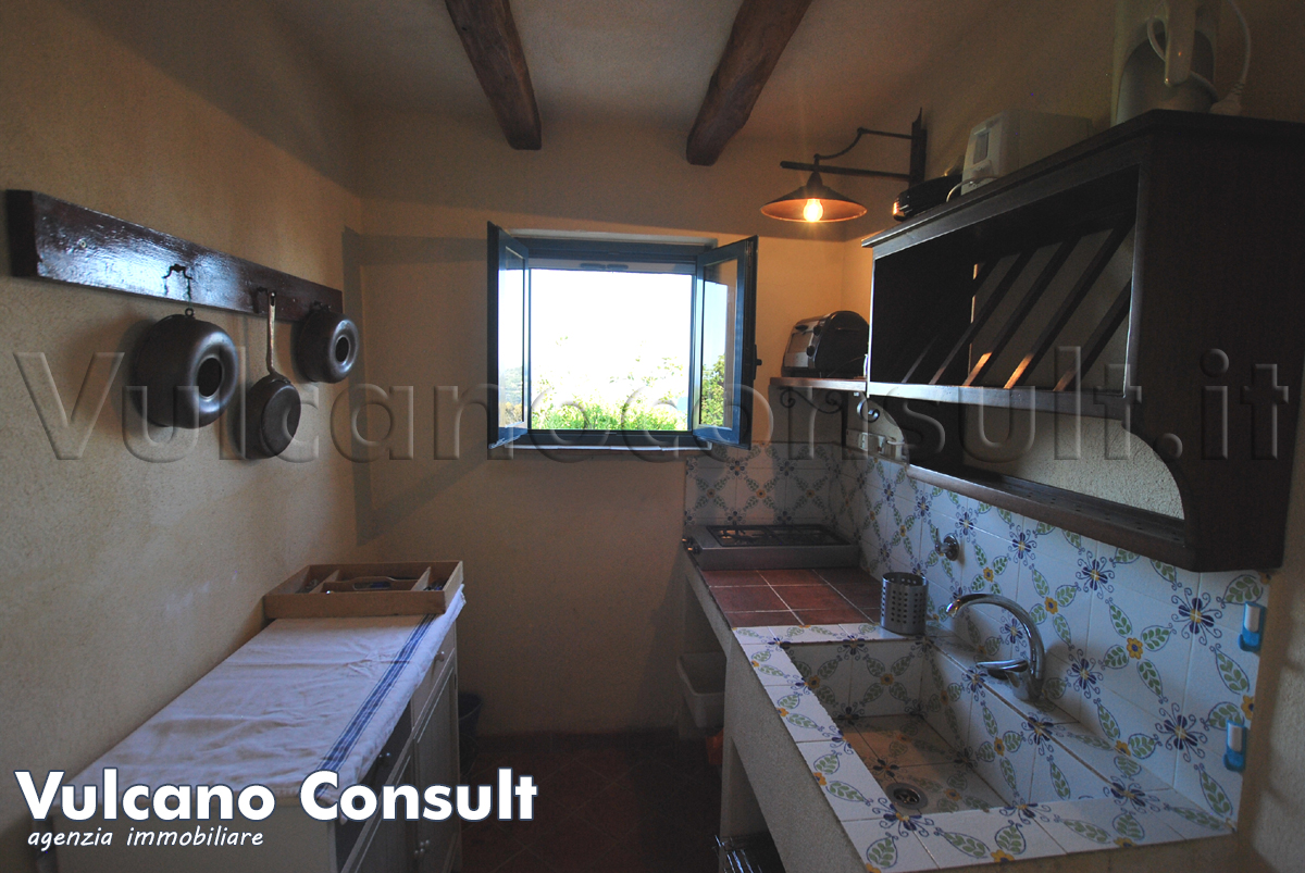 Small typical villa in Lipari, S. Margherita area