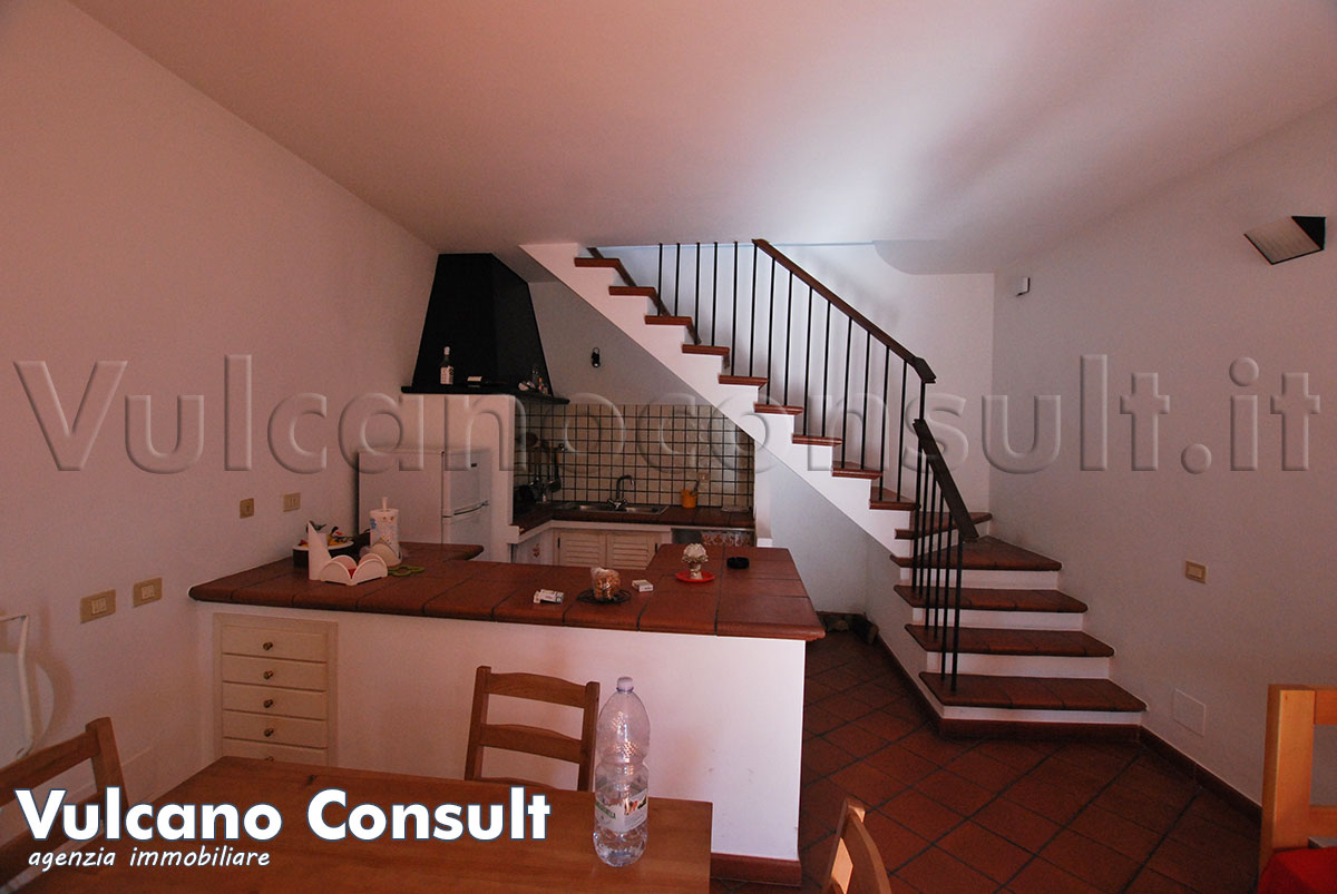 pranzo cucina/ scale primo piano