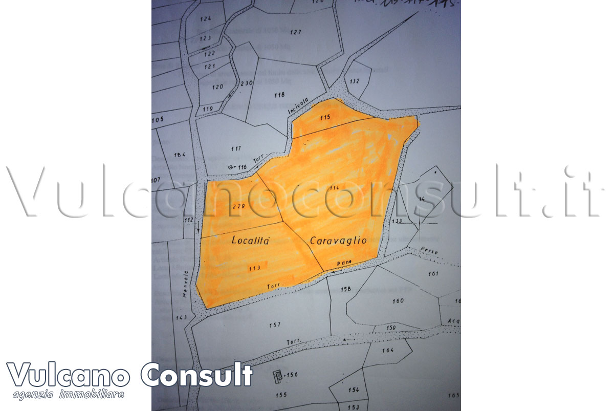Vendesi terreno Pilato Castagna Lami