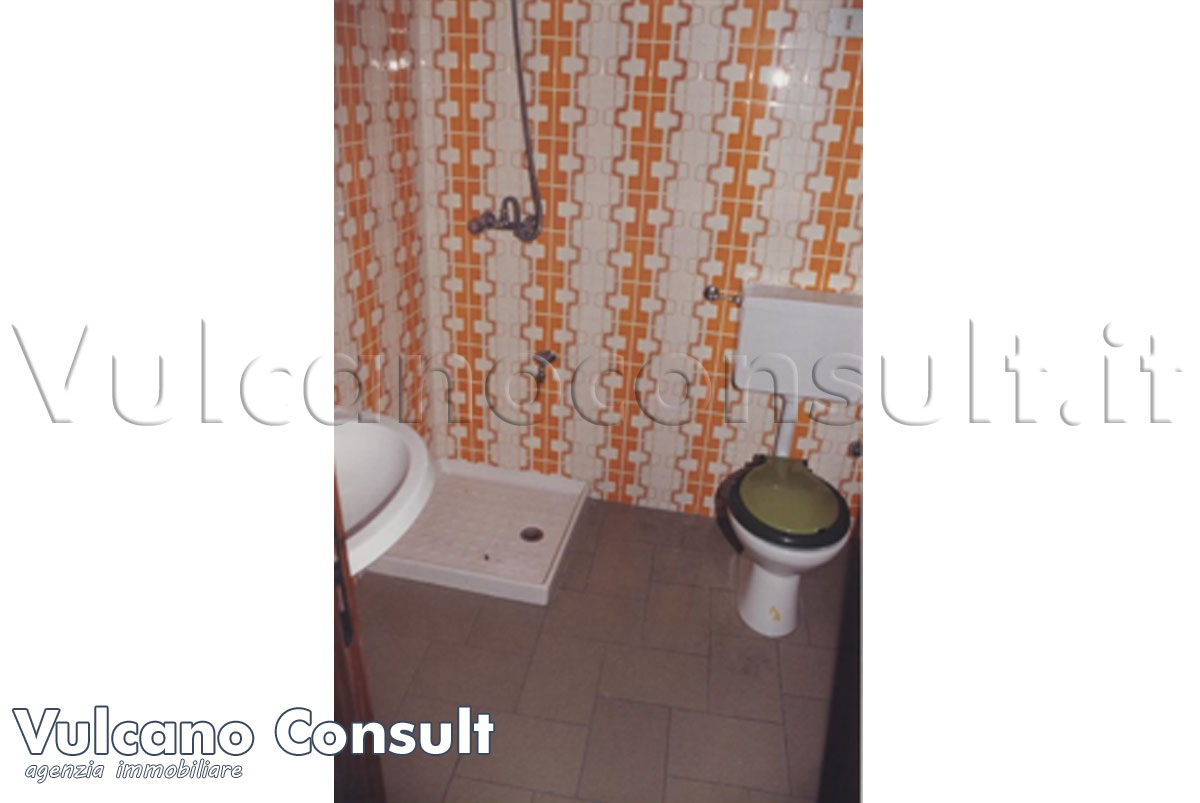 Bagno con doccia