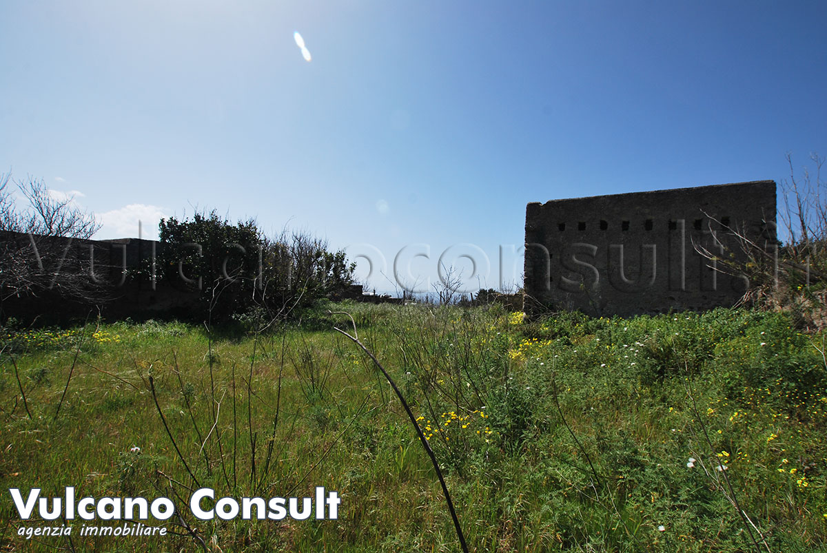 Vendesi rudere e terreno con progetto Pianoconte