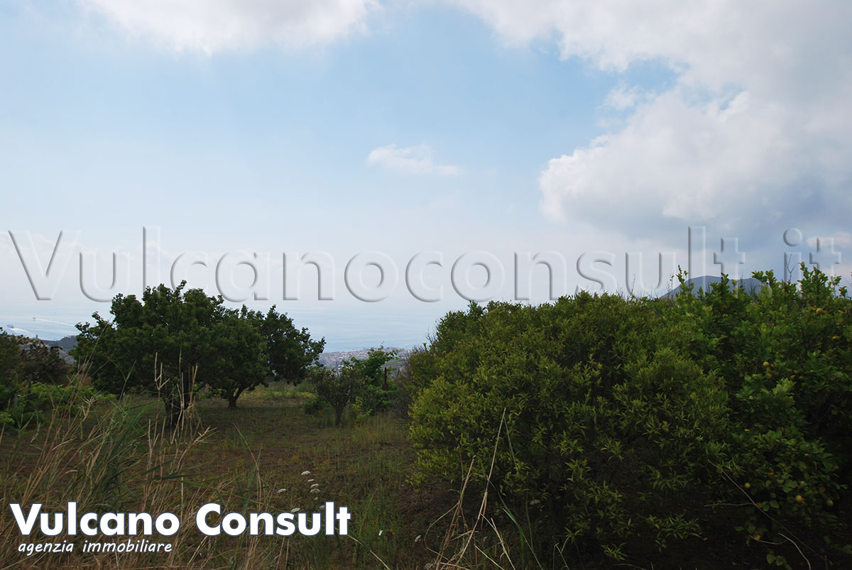 Vendesi rudere con terreno Cugna Pianoconte Lipari