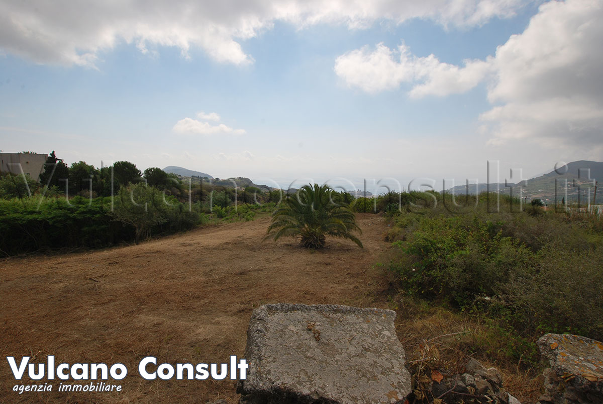 Vendesi rudere con terreno Cugna Pianoconte Lipari