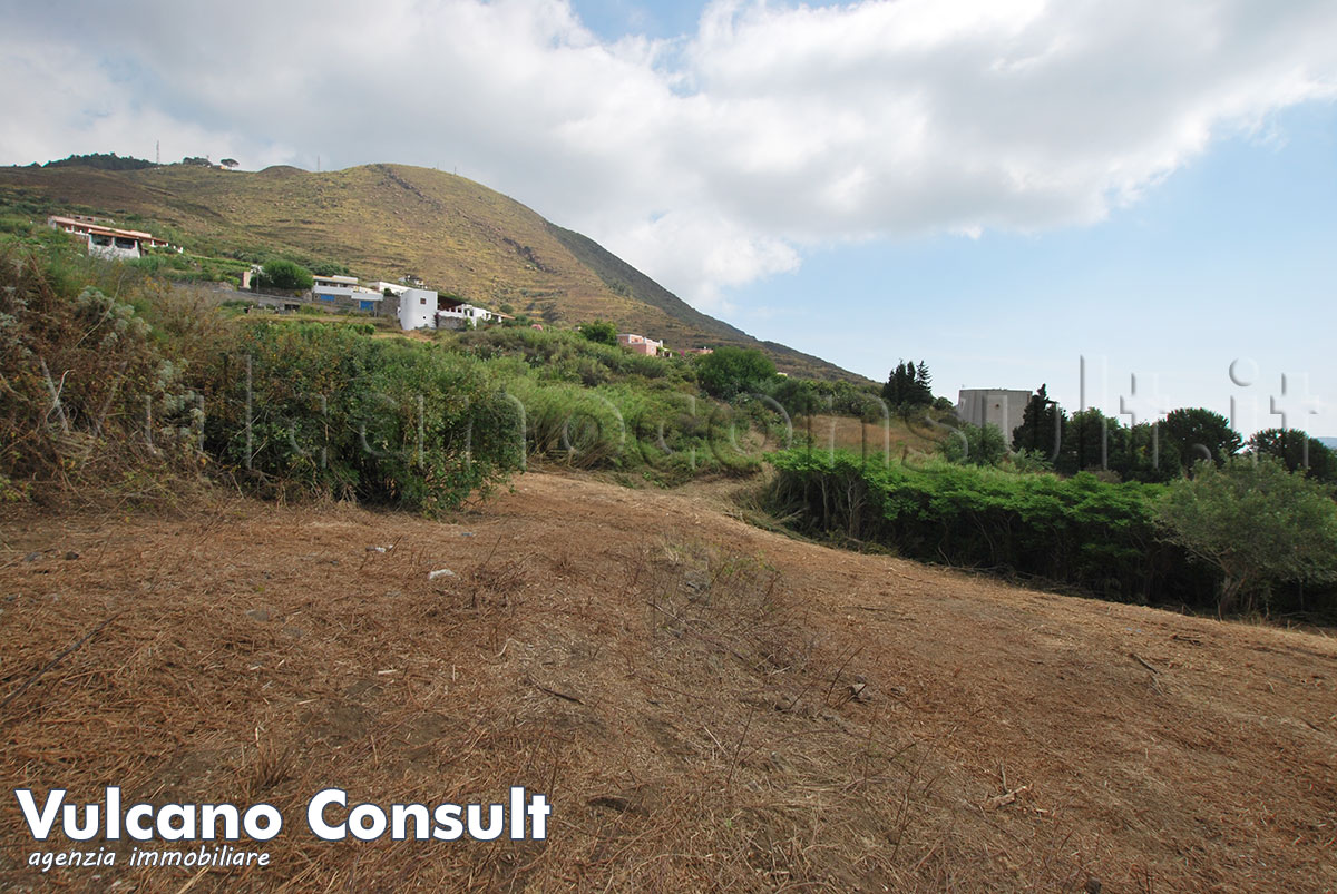 Vendesi rudere con terreno Cugna Pianoconte Lipari