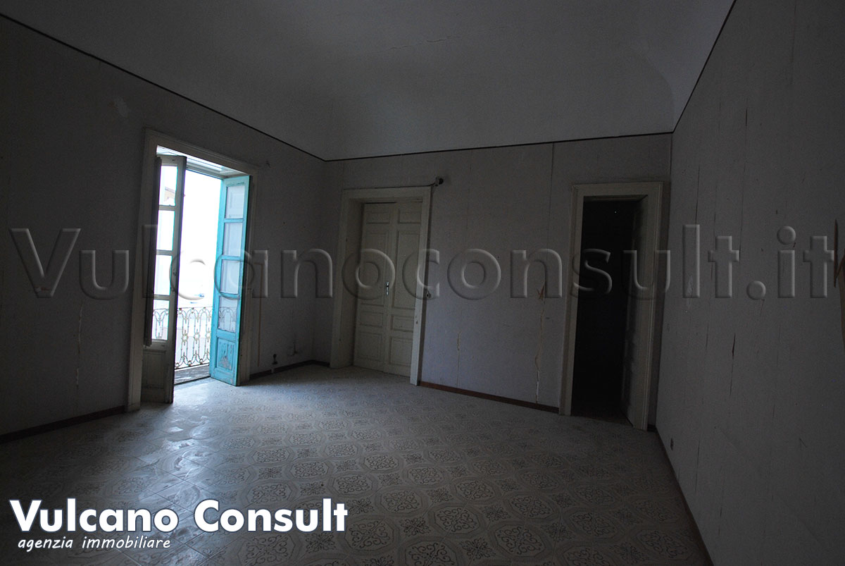 Vendesi casa Nazario Sauro Canneto Lipari