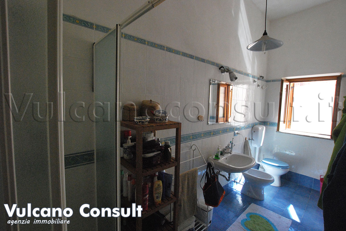 Bagno con doccia