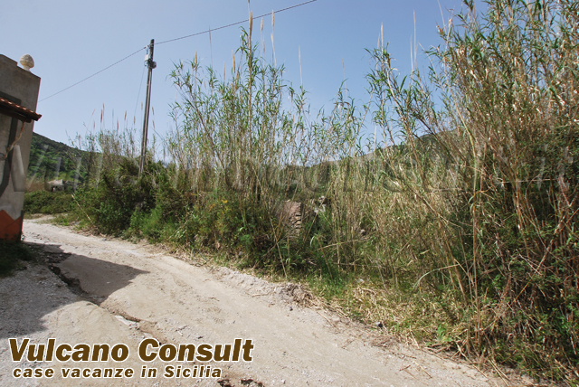 Rudere con progetto approvato Lami Lipari