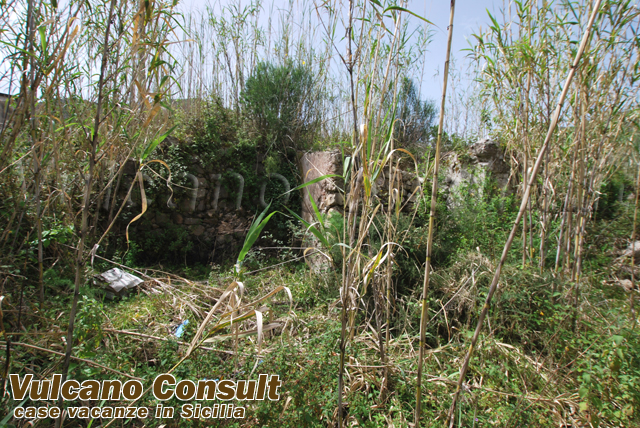 Rudere con progetto approvato Lami Lipari