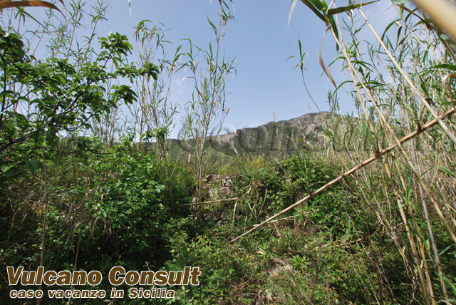 Rudere con progetto approvato Lami Lipari