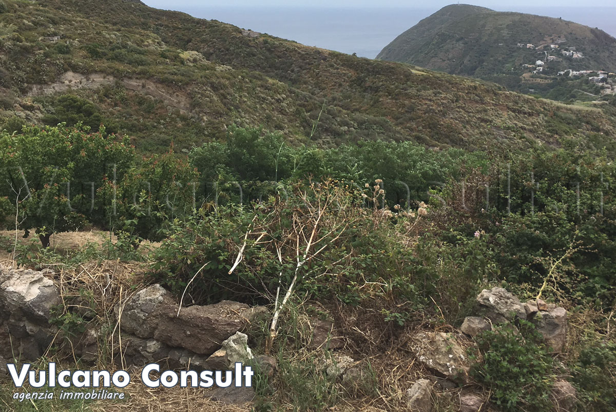 Rudere con terreno Santa Margherita Lipari