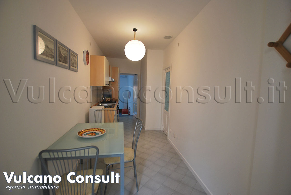 Vendesi fabbricato via roma Lipari