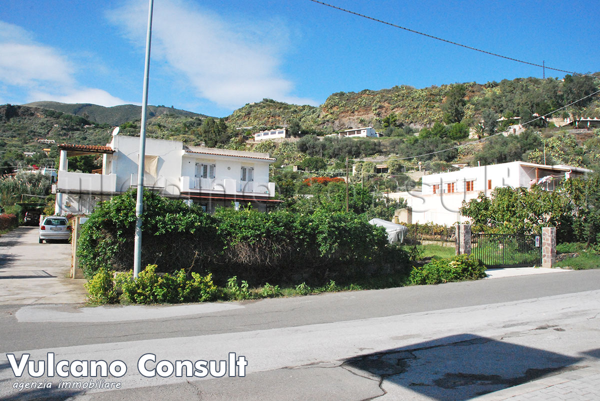 Vendesi terreno con idea progettuale Marina Lunga 