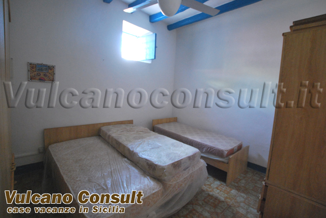 Vendesi casa via Mazzini Canneto Lipari