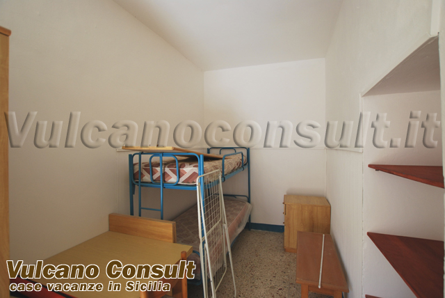 Vendesi casa via Mazzini Canneto Lipari