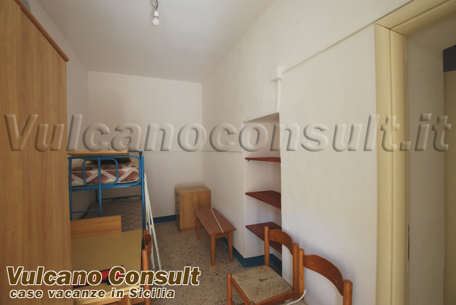 Vendesi casa via Mazzini Canneto Lipari