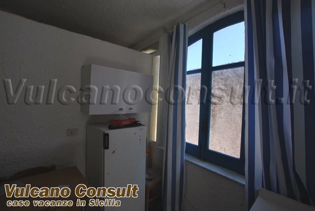 Vendesi casa via Mazzini Canneto Lipari