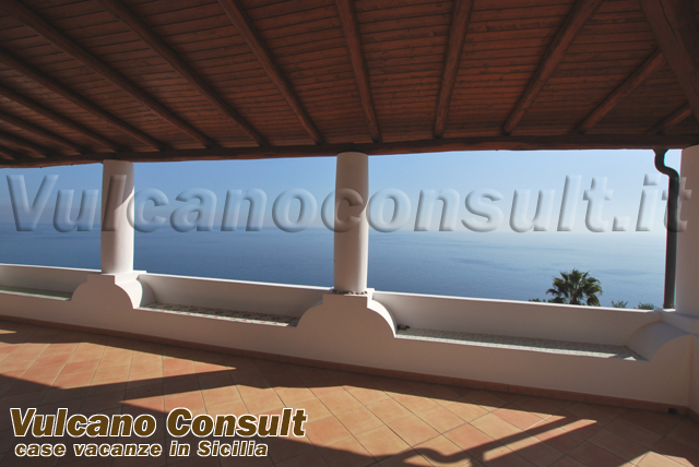 vendesi villa Cappero Lipari