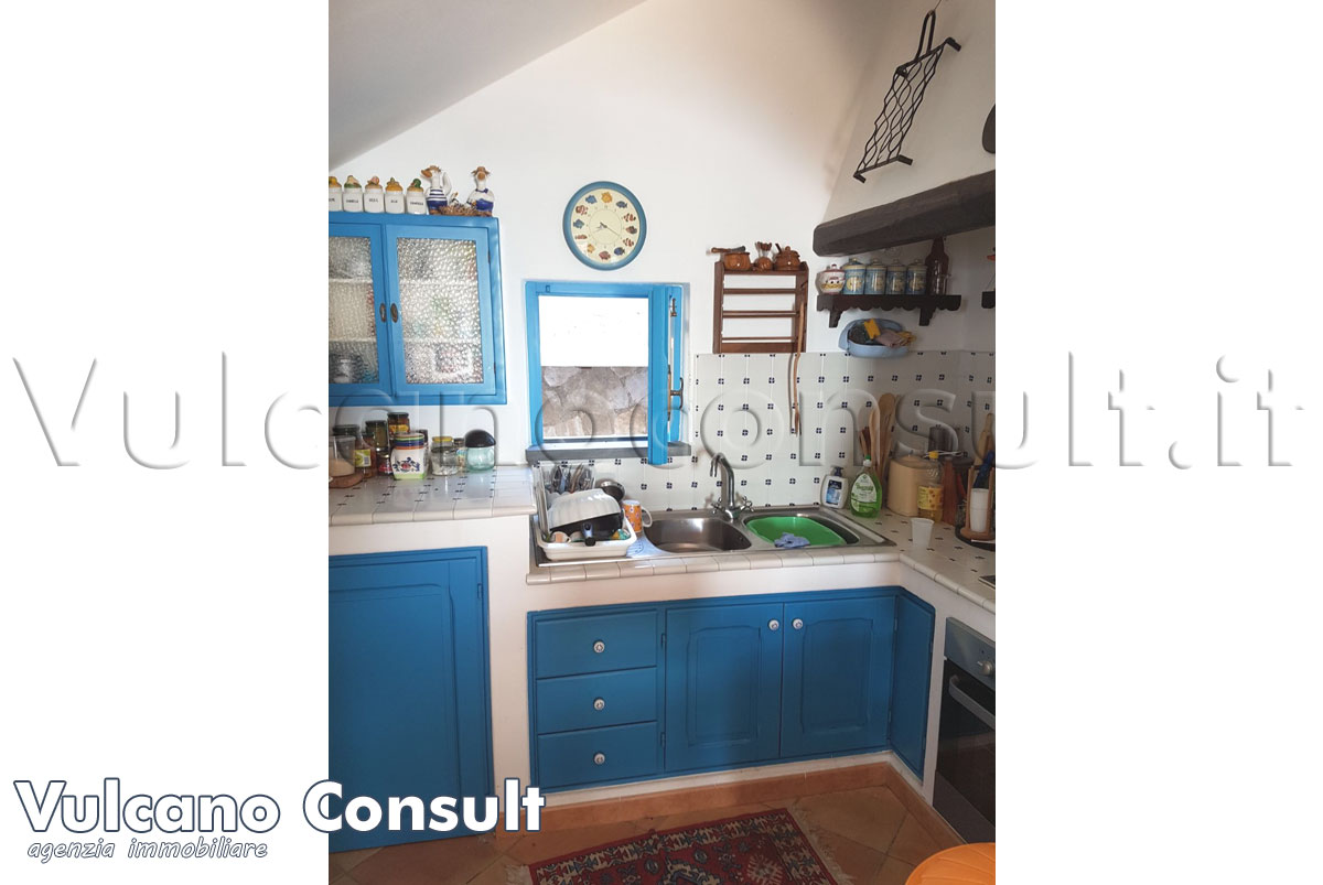 vendesi villa Cappero Lipari