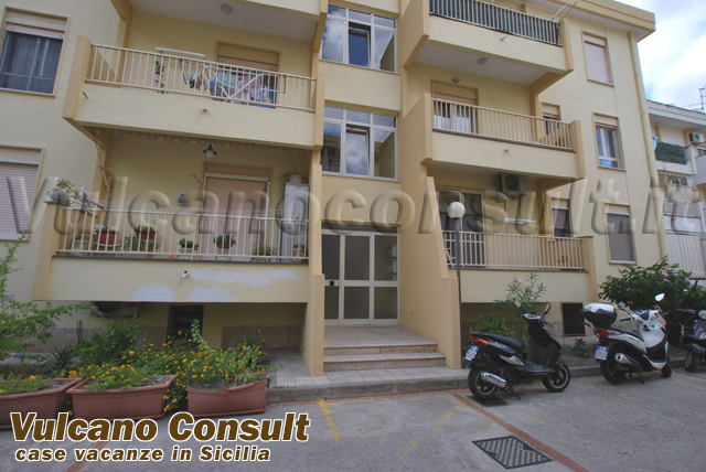 Vendesi appartamento San Vincenzo Canneto Lipari