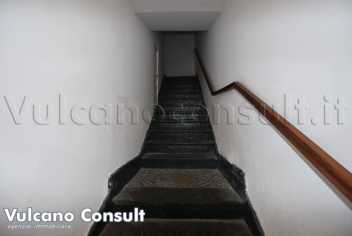 Appartamento secondo piano centro Lipari