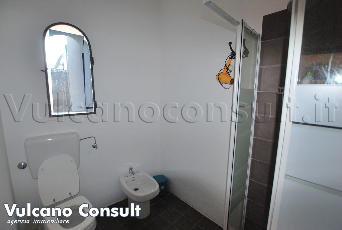 Bagno con doccia