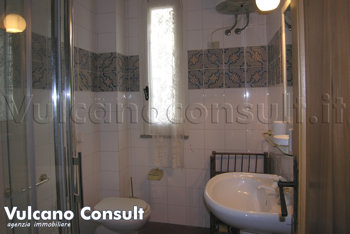Bagno con doccia