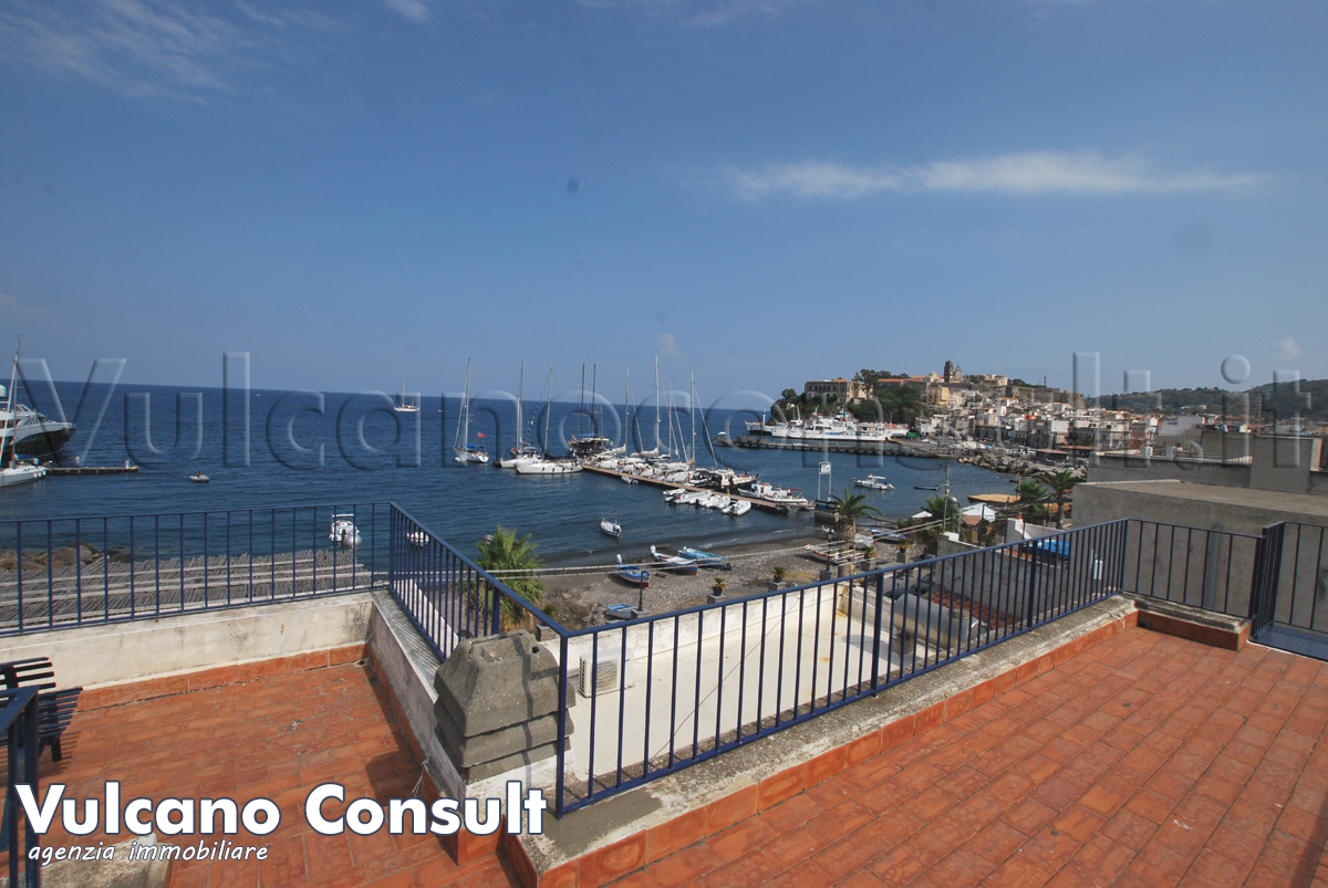 Terrazza solarium vista mare