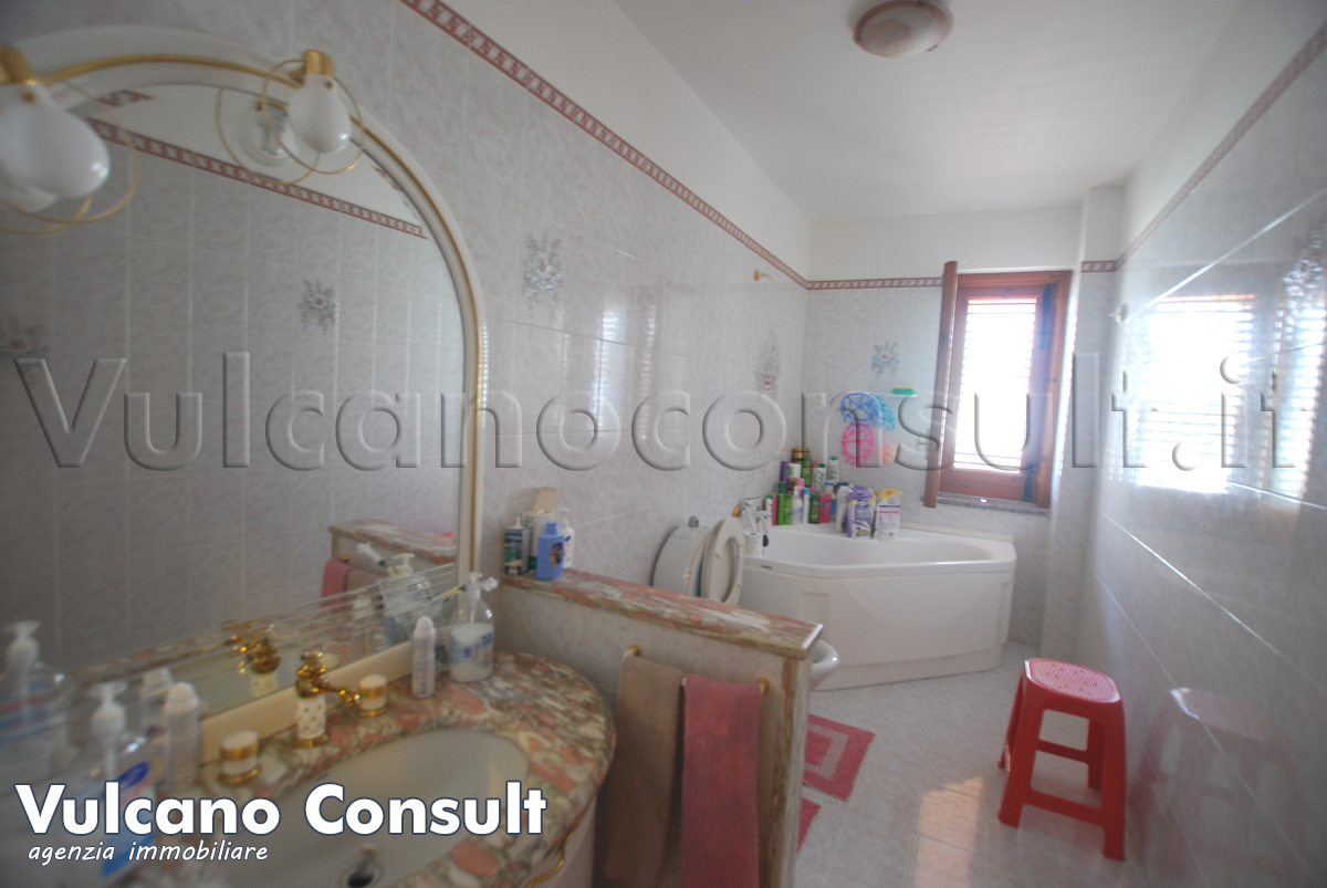 Bagno con vasca Bagno con vasca