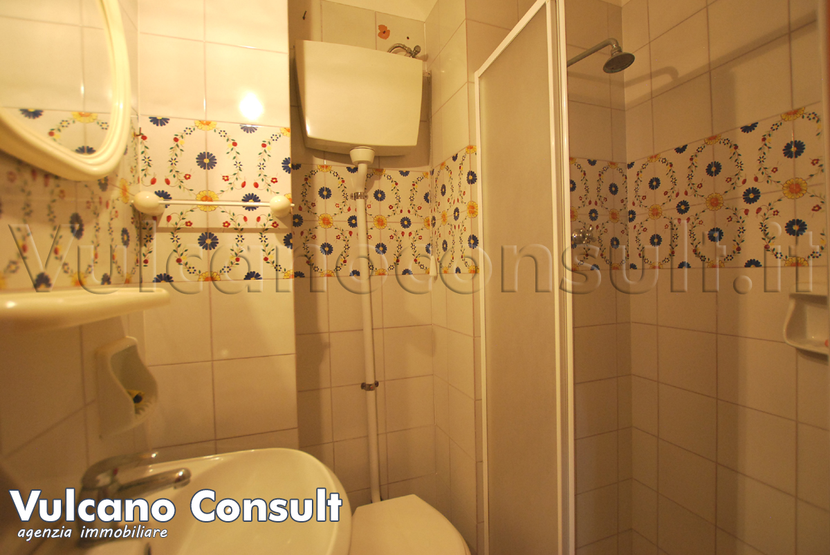 Bagno con doccia