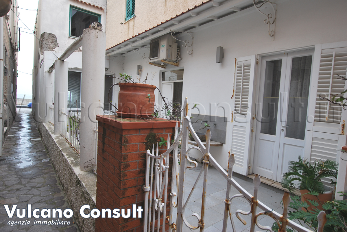 Casa fronte mare Canneto Lipari