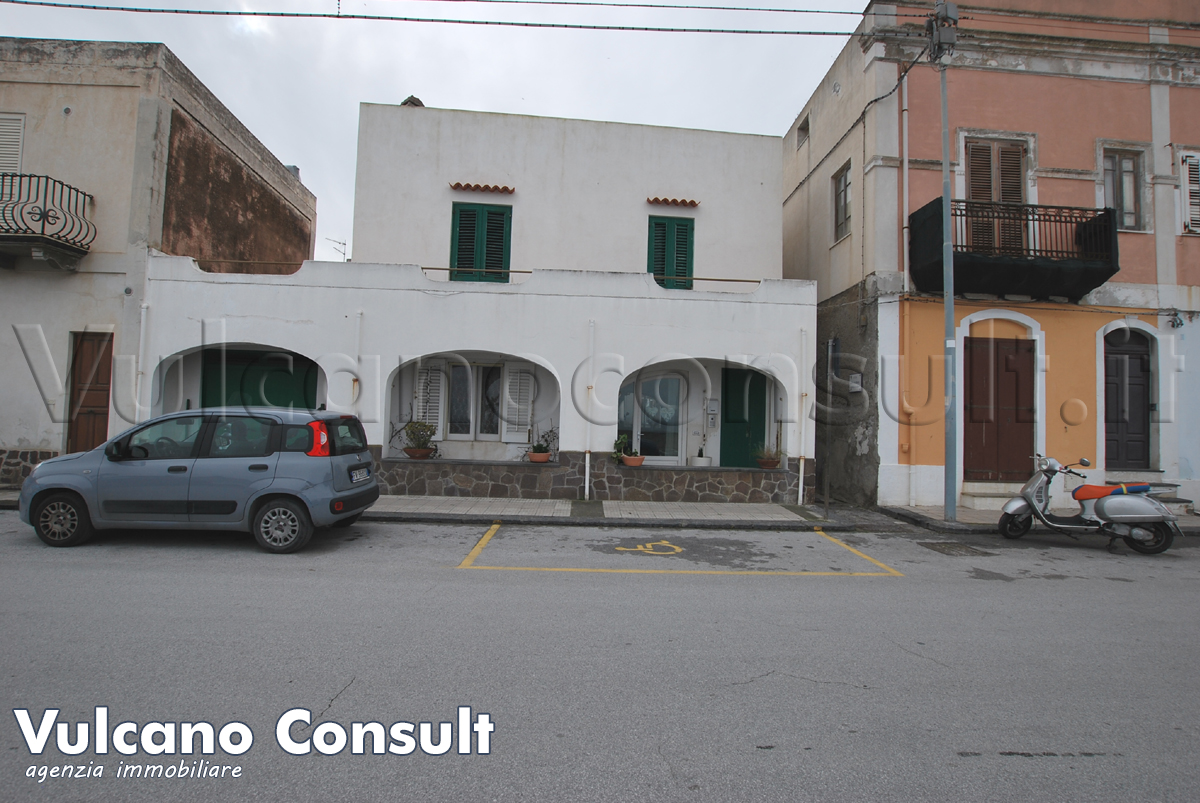 Casa fronte mare Canneto Lipari
