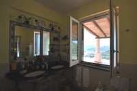 Bagno con doccia