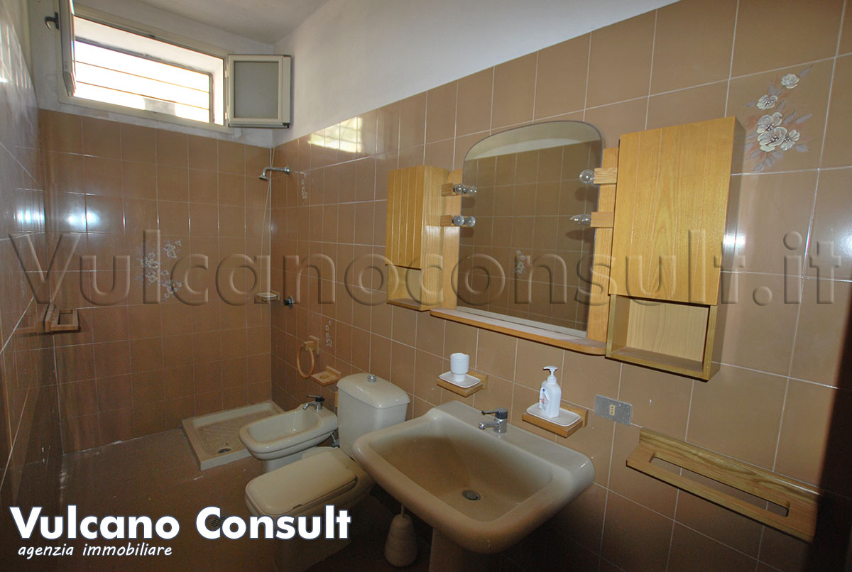 Bagno con doccia
