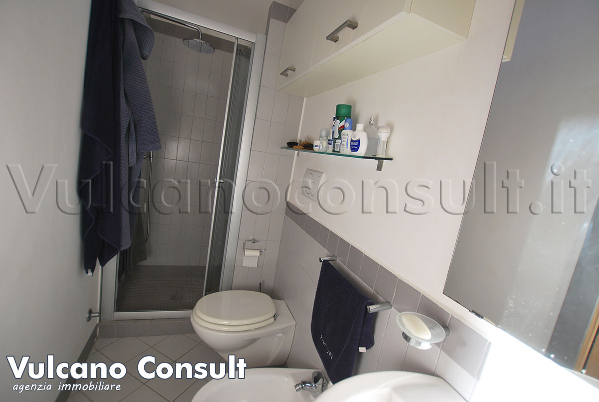 Bagno con doccia