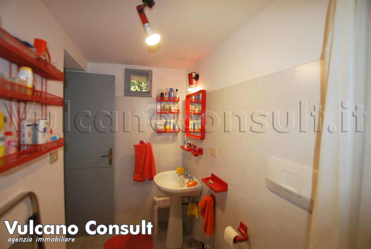 Bagno con doccia