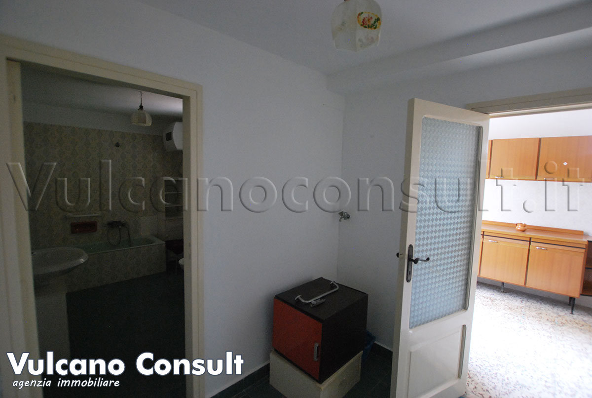 Casa primo piano Corso Vittorio Emanuele Lipari