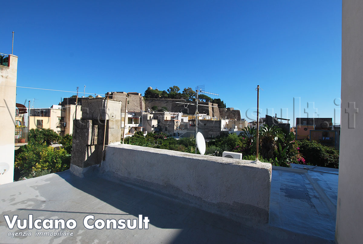 Casa primo piano Corso Vittorio Emanuele Lipari