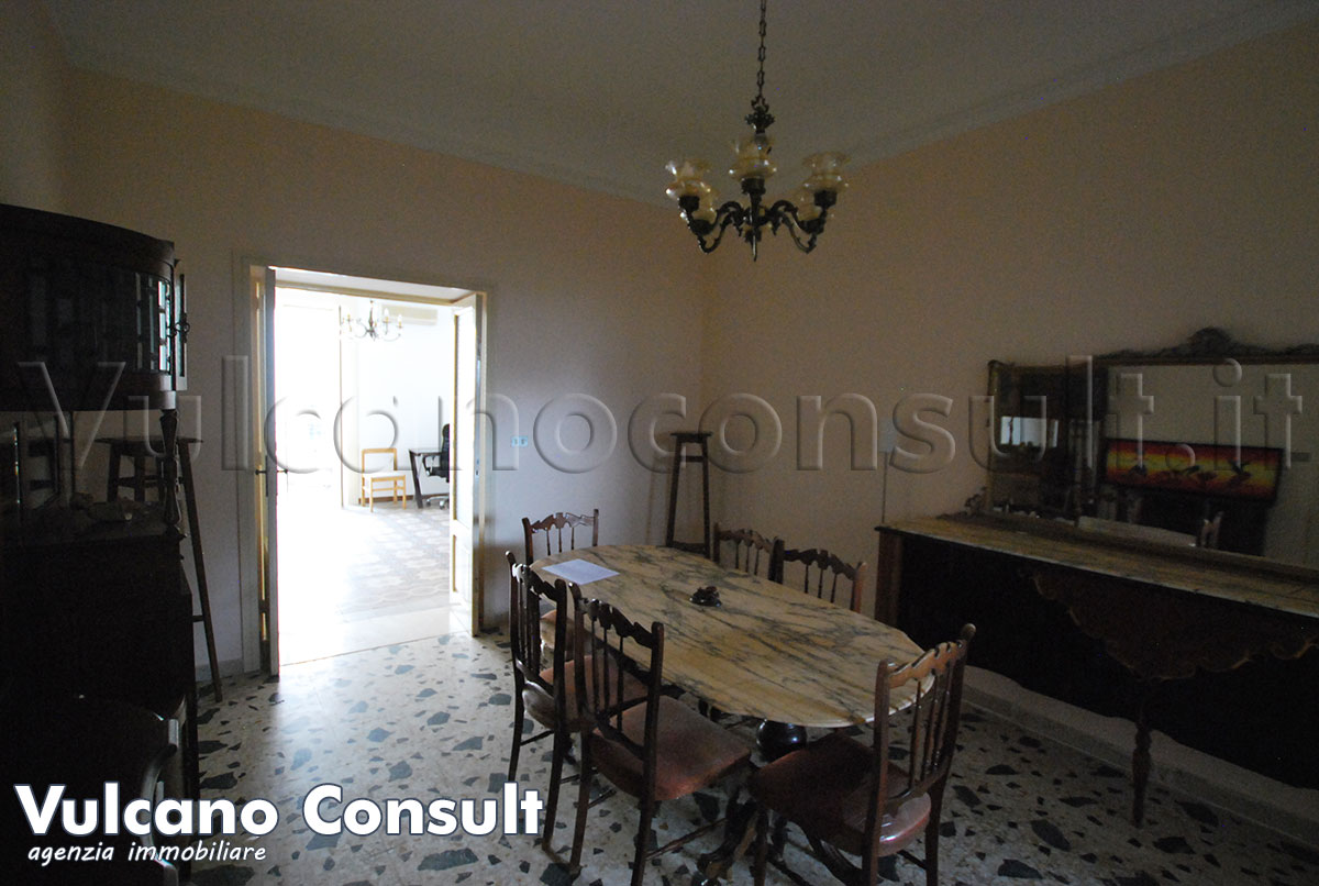 Casa primo piano Corso Vittorio Emanuele Lipari
