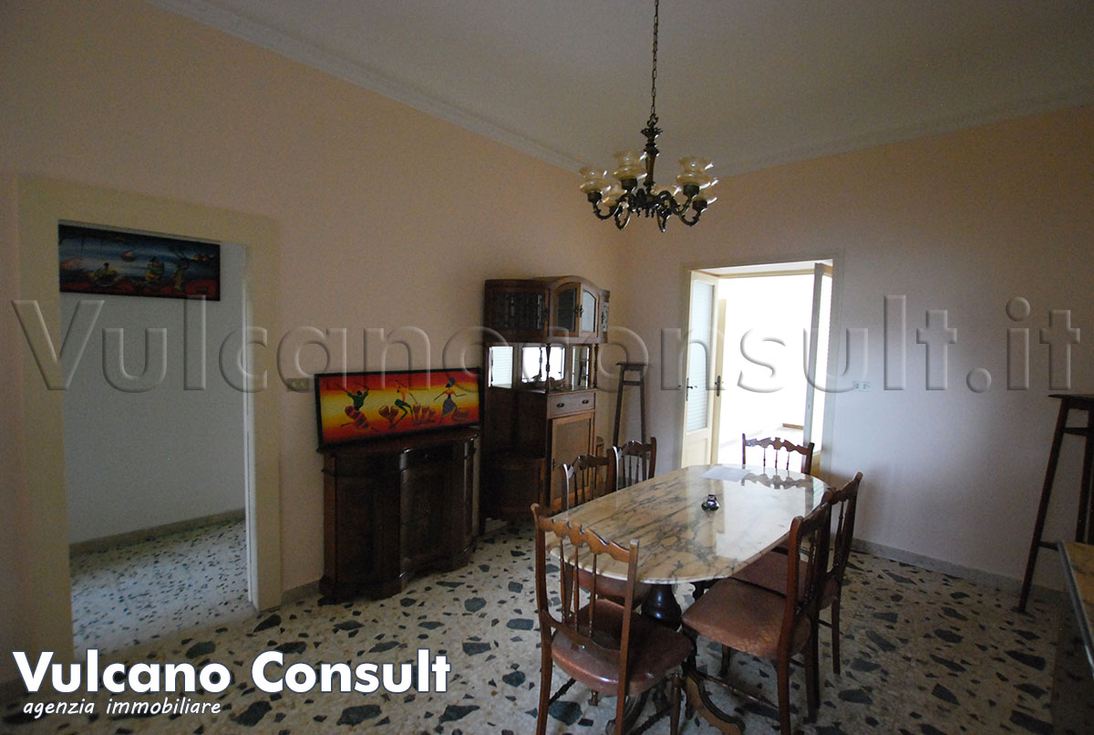 Casa primo piano Corso Vittorio Emanuele Lipari