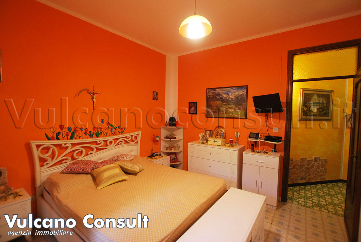 Casa con giardino centro Lipari